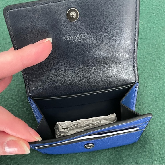 Coach Flip Card Case - Picture 8 of 13